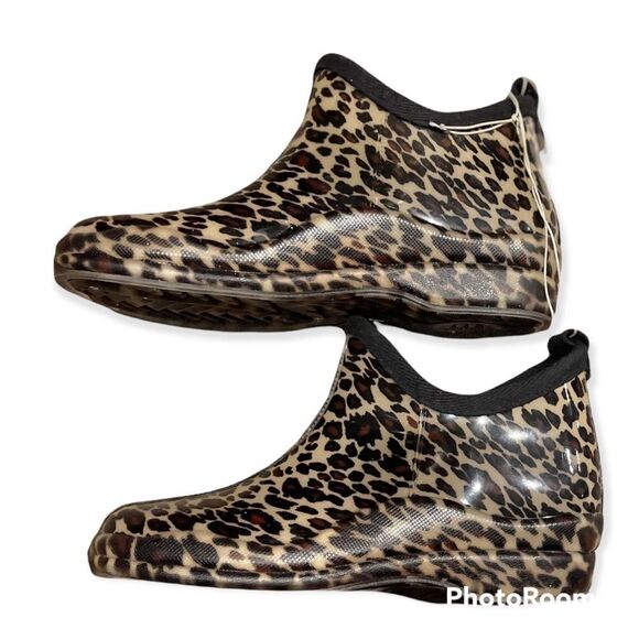 New Capellini Of New York Leopard Rain Boots - Picture 4 of 6